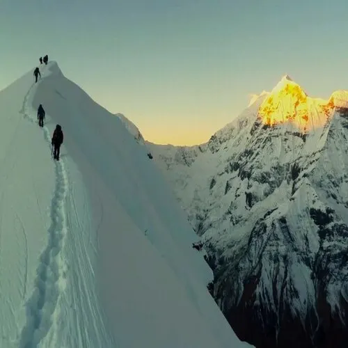 Tharpu Chuli Peak